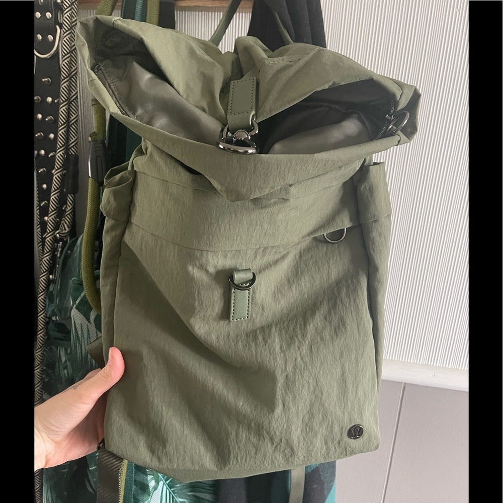 Lululemon backpack never used